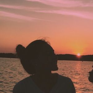 Meet your Posher, Rachel