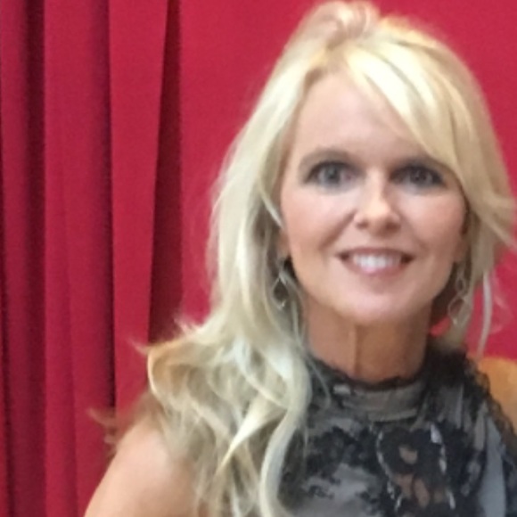 Meet your Posher, Mimi