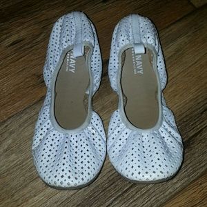 Old Navy White Patent Slides