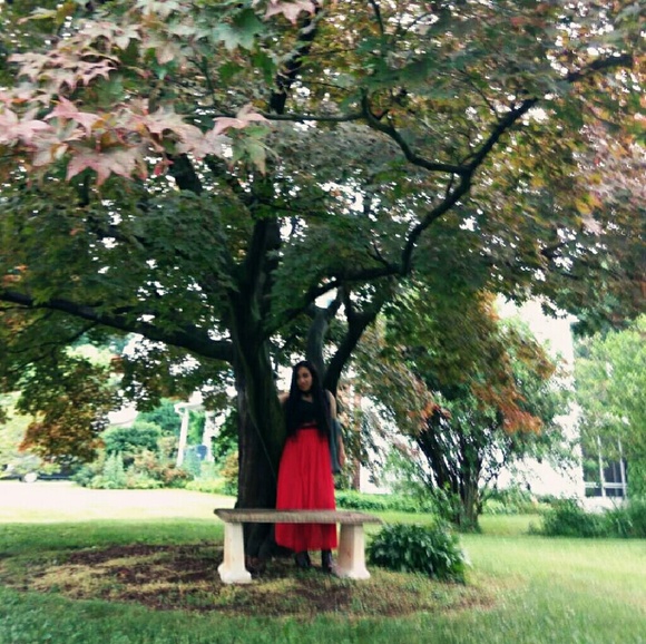 Red Skirt - Picture 4 of 4