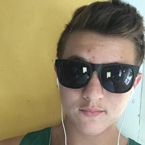 Meet your Posher, Cameron