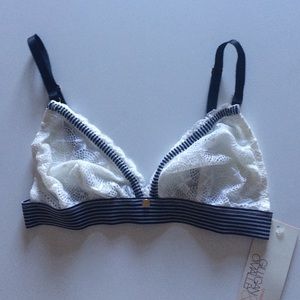 Gilligan & O'Malley Bralette