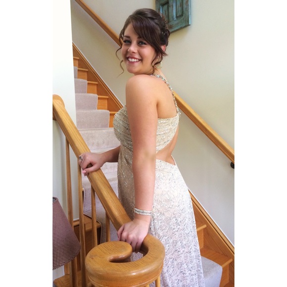 Prom/Pageant Dress - Picture 2 of 4