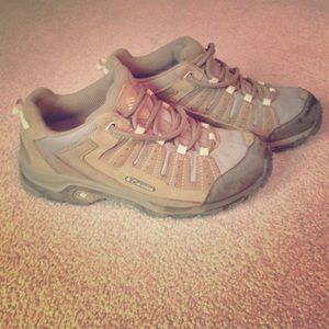 Columbia hiking boots