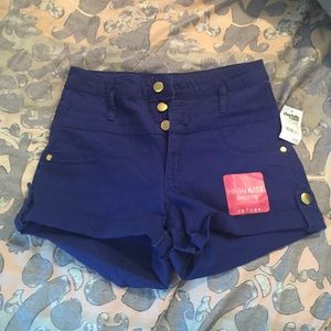 High waisted blue stretchy jean shorts