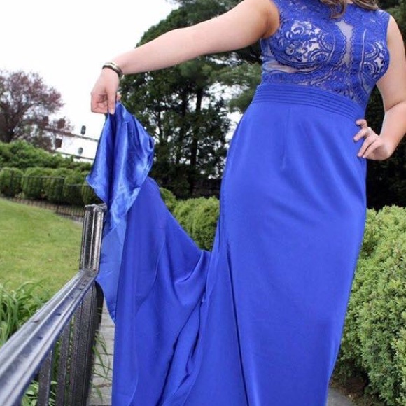 Prom/Pageant Dress - Picture 2 of 4