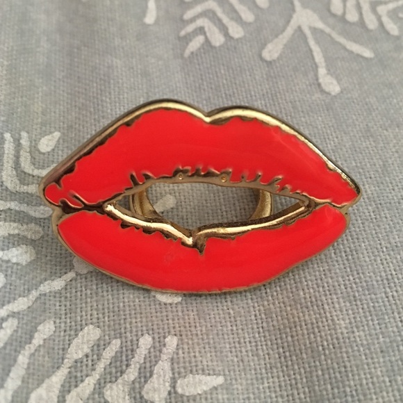 Pink and Gold Kiss Me Lips Ring