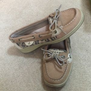 *SPERRY* Ladies cheetah print sperrys top-sider