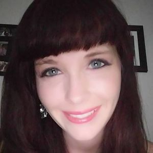 Meet your Posher, Alicia