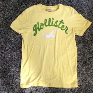 Hollister t shirt