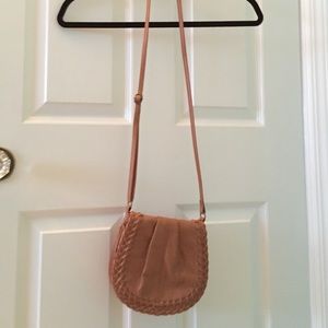 Brown cross body bag.