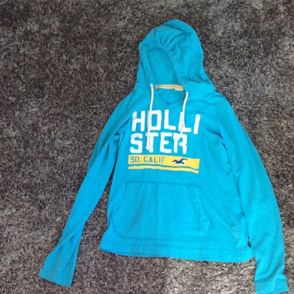 Hollister long sleeve sweatshirt