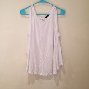 White brandy melville top