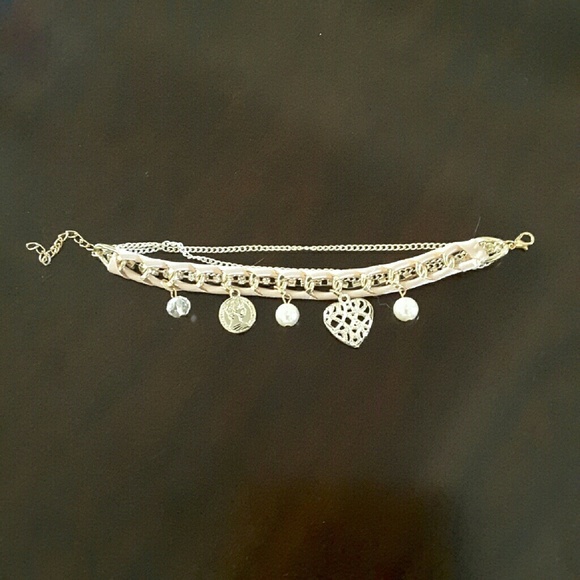 Adorable chain, crystal and ribbon accented bracel - Picture 2 of 2