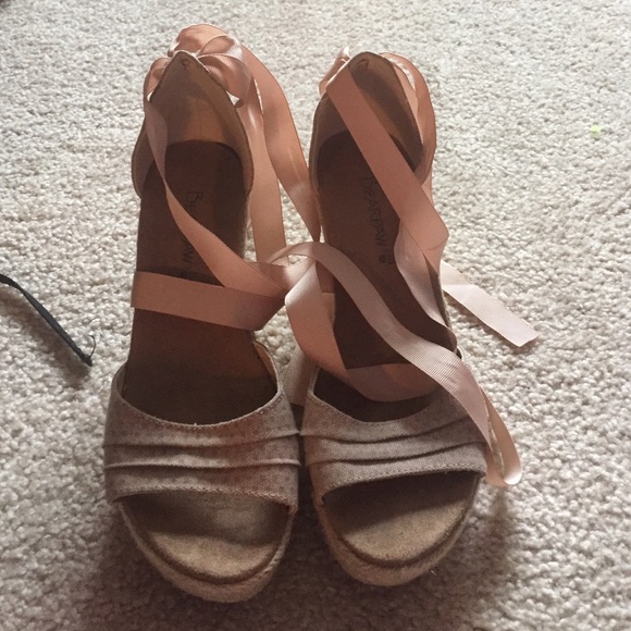 Lace-up wedges