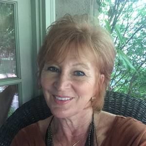 Meet your Posher, Bethany