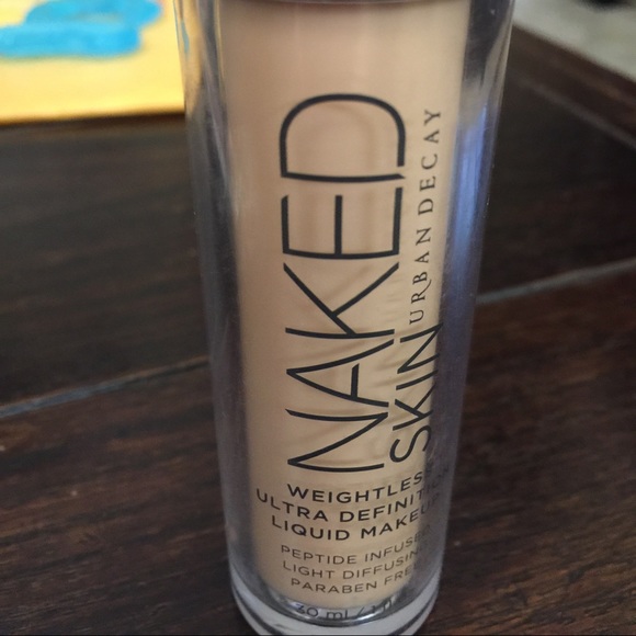 Urban decay weightless foundation