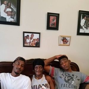 Meet your Posher, Cynthia