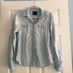 American Eagle Chambray Shirt