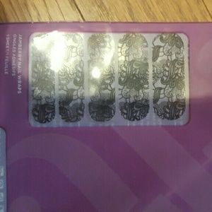 Black and clear lace Jamberry half sheet set