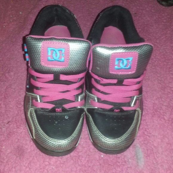 DC shoes