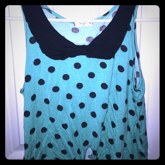 turquoise tank with black polkadots