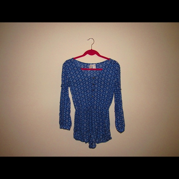 Romper - Picture 1 of 4