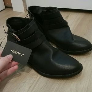 Forever 21 Black Ankle Shoes