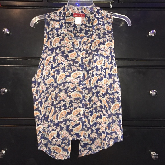 Collard, Open Back, Flow Top