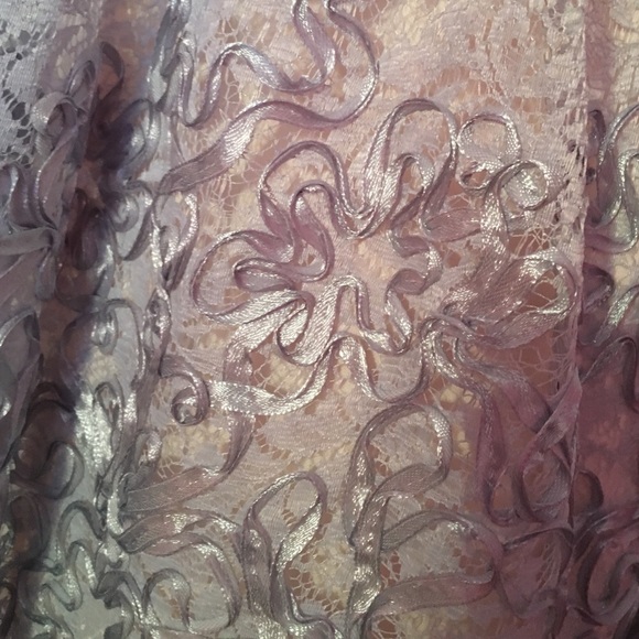 Windsor Dress 👗 - Picture 3 of 4