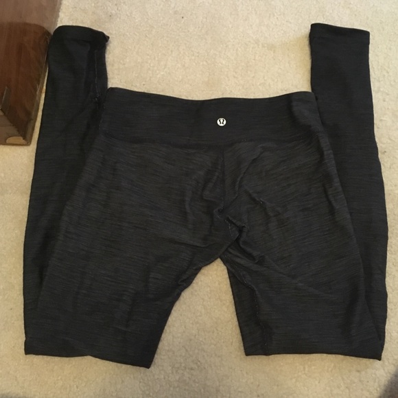 Navy Lululemon Yoga Pants👖