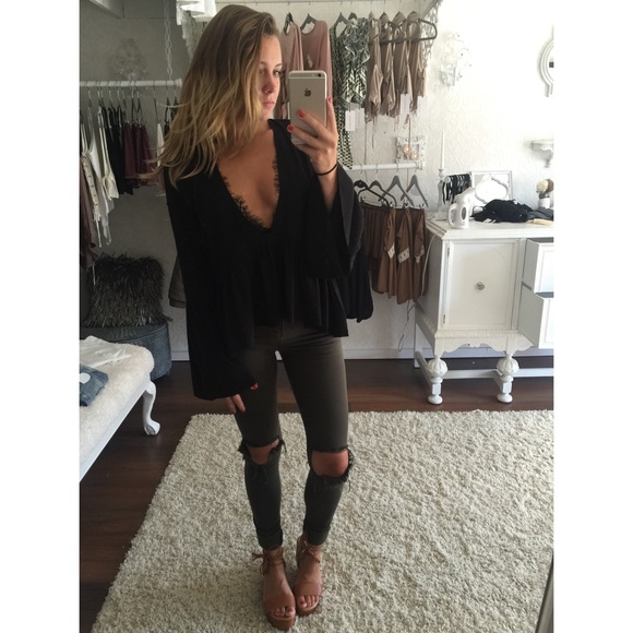 Casey Top - Picture 3 of 4