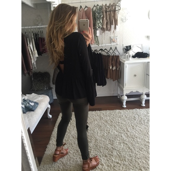 Casey Top - Picture 4 of 4