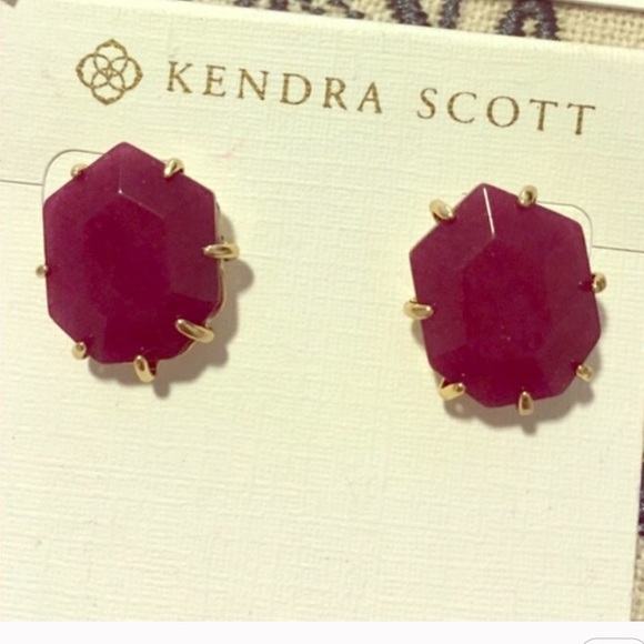 Kendra Scott Maroon Studs