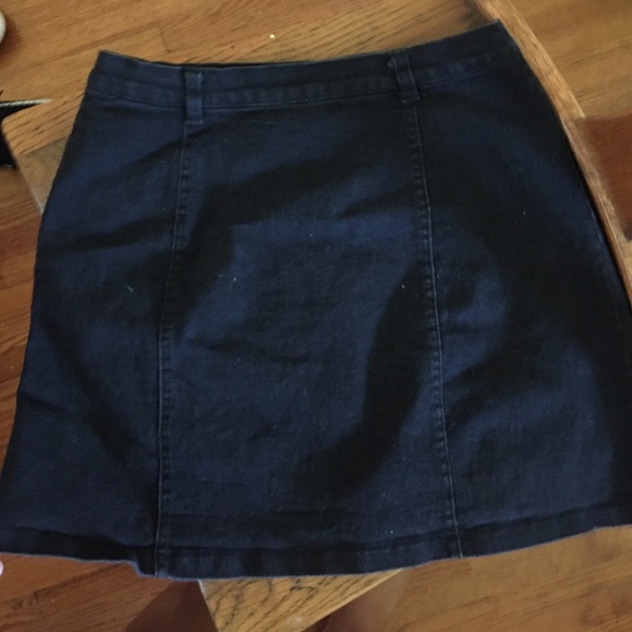Button Up Skirt - Picture 3 of 3