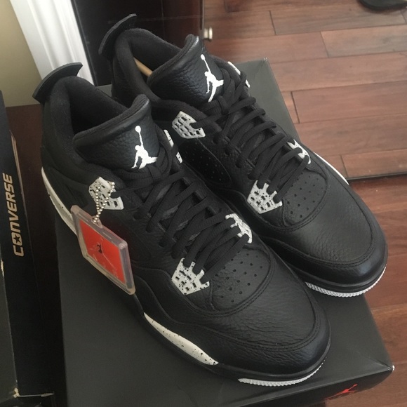 Men's Jordans (Oreos)