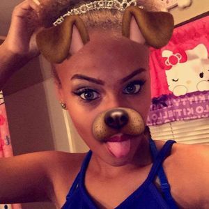 Meet your Posher, Lexi