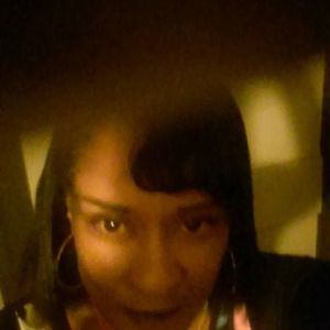 Meet your Posher, Rena