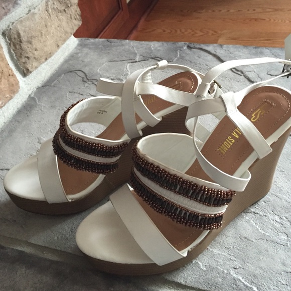 White wedges size 9 from Shoedazzle.com never worn