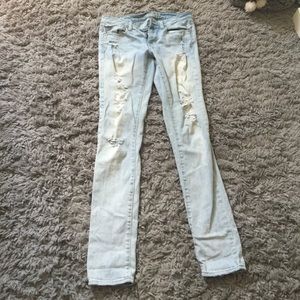 American eagle distressed skinny jean
