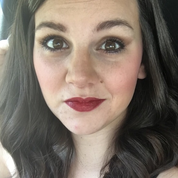 Meet your Posher, Haley - Picture 1 of 1