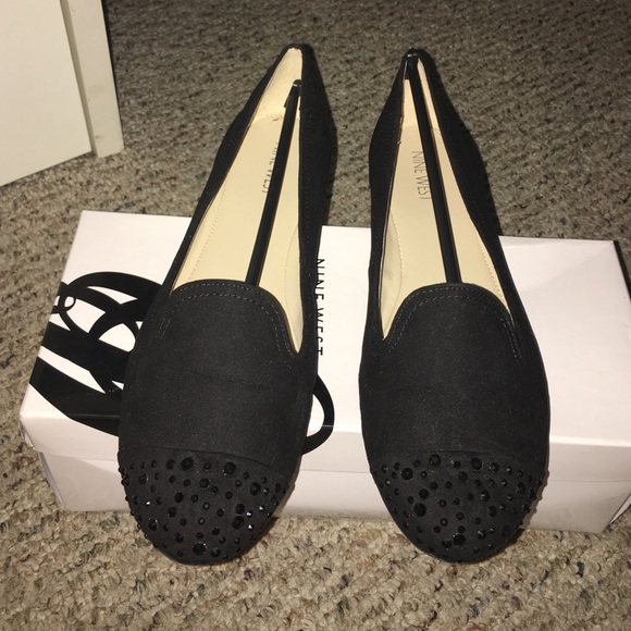 Nine West jewled toe flats