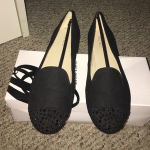 Nine West jewled toe flats
