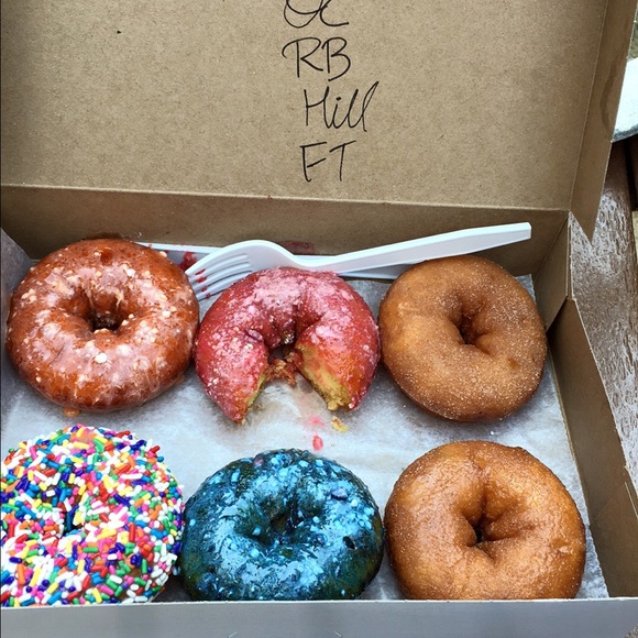 Meet your Poshers, Ann & Trish Doglova &Moms - Picture 3 of 8