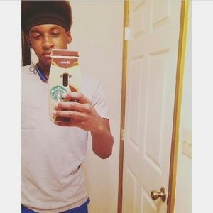 Meet your Posher, Awasis