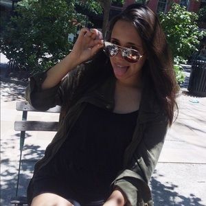 Meet your Posher, Marianna