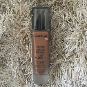 Lancôme Teint Idole Ultra 24H Makeup