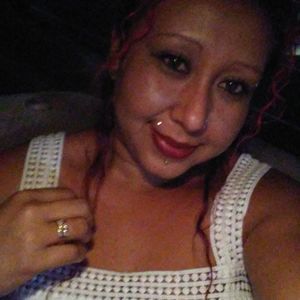 Meet your Posher, Roxana