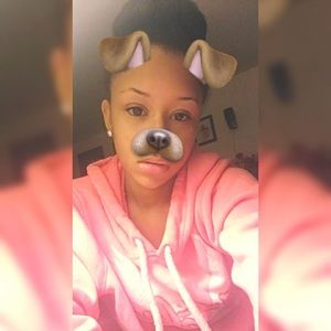 Meet your Posher, Amya