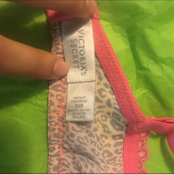 Bundle of Victoria's Secret bras 💋 - Picture 3 of 4